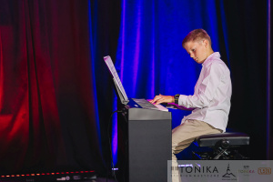 Zadanie publiczne jest realizowane przy pomocy środków finansowych Miasta Zielona Góra.
https://www.fundacjatonika.pl/koncerty/koncerty-klasowe-2026/
