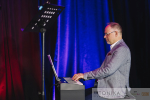 Zadanie publiczne jest realizowane przy pomocy środków finansowych Miasta Zielona Góra.
https://www.fundacjatonika.pl/koncerty/koncerty-klasowe-2026/