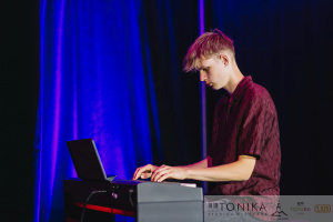Zadanie publiczne jest realizowane przy pomocy środków finansowych Miasta Zielona Góra.
https://www.fundacjatonika.pl/koncerty/koncerty-klasowe-2026/